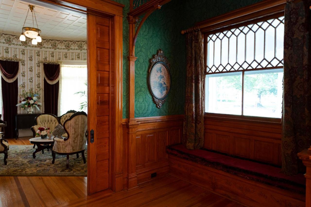 Captain Henderson House Otel Arkadelphia Dış mekan fotoğraf