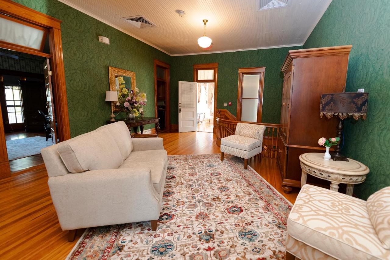 Captain Henderson House Otel Arkadelphia Dış mekan fotoğraf