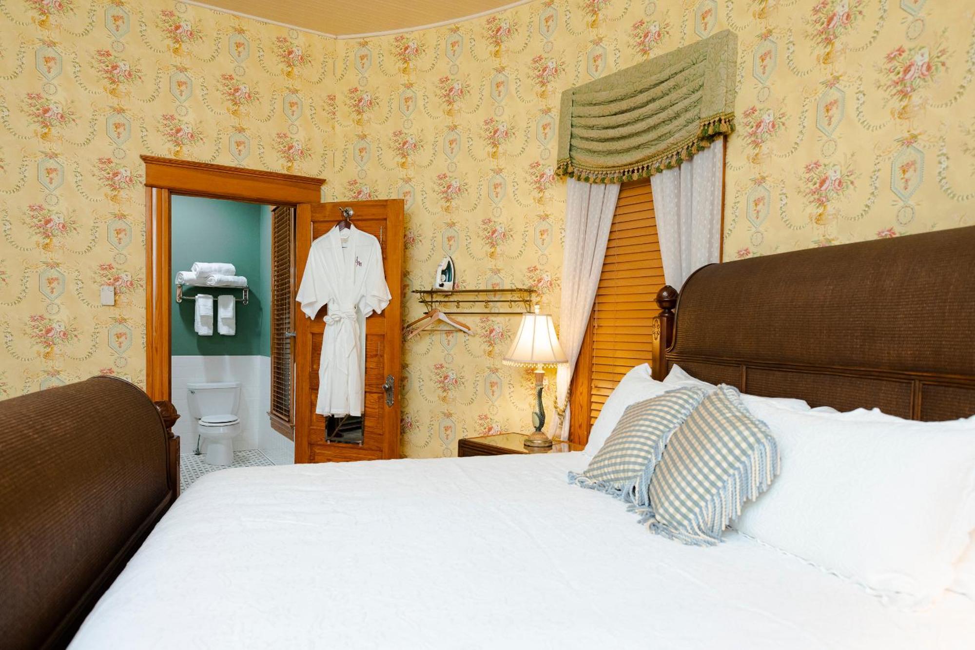 Captain Henderson House Otel Arkadelphia Oda fotoğraf