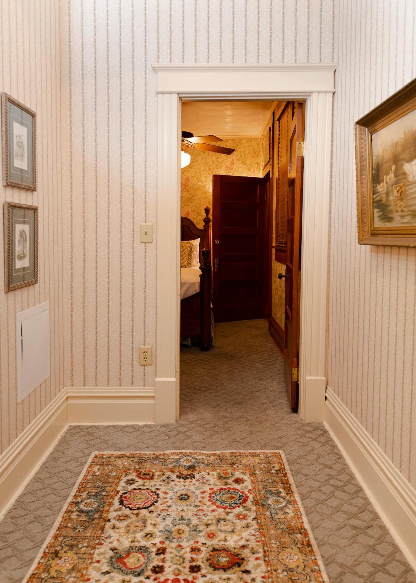 Captain Henderson House Otel Arkadelphia Oda fotoğraf